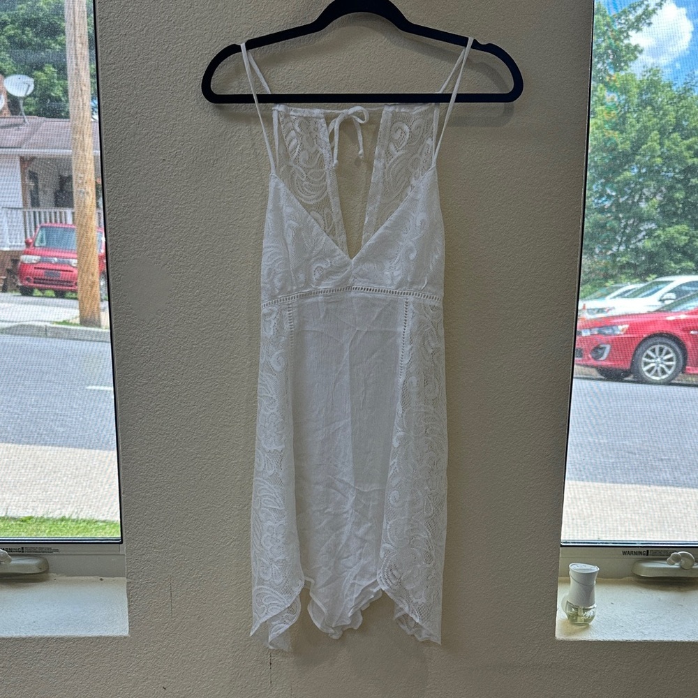 Linea Donatella White Lace Handkerchief Hem Chemise Dress Nightgown Size Medium